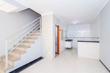 Casa de Condomínio para alugar com 2 quartos, 67m² em Parada Xv de Novembro, São Paulo