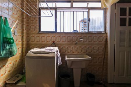 Apartamento à venda com 70m², 2 quartos e 1 vagaÁrea de Serviço