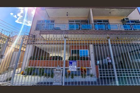 Apartamento à venda com 70m², 2 quartos e 1 vagaFachada do Prédio com placa