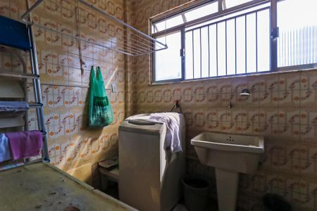 Apartamento à venda com 70m², 2 quartos e 1 vagaÁrea de Serviço