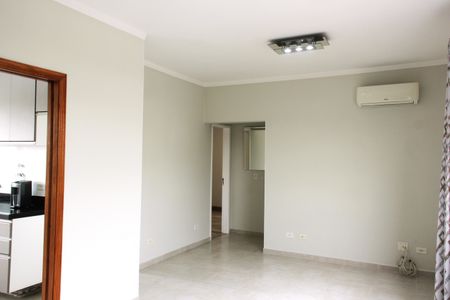 Sala de apartamento para alugar com 2 quartos, 90m² em Macuco, Santos