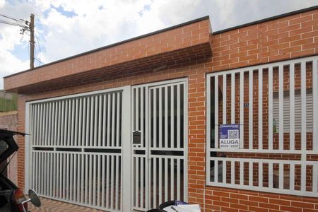 Casa para alugar com 100m², 2 quartos e 1 vagaFachada