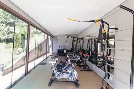 Casa de condomínio à venda com 465m², 4 quartos e 4 vagas Casa de condomínio à venda com 465m², 4 quartos e 4 vagasAcademia