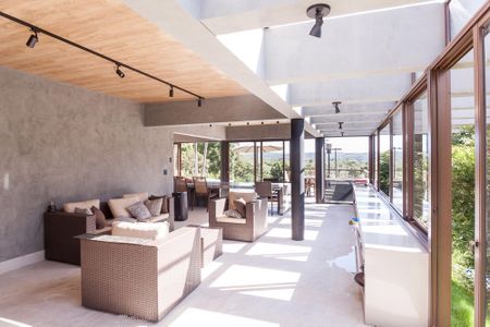 Casa de condomínio à venda com 465m², 4 quartos e 4 vagas Casa de condomínio à venda com 465m², 4 quartos e 4 vagasChurrasqueira