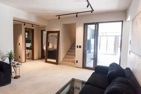 Casa de condomínio à venda com 465m², 4 quartos e 4 vagas Casa de condomínio à venda com 465m², 4 quartos e 4 vagassala