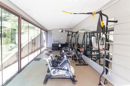 Casa de condomínio à venda com 465m², 4 quartos e 4 vagas Casa de condomínio à venda com 465m², 4 quartos e 4 vagasAcademia