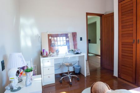 Casa de condomínio à venda com 465m², 4 quartos e 4 vagas Casa de condomínio à venda com 465m², 4 quartos e 4 vagasquarto 2