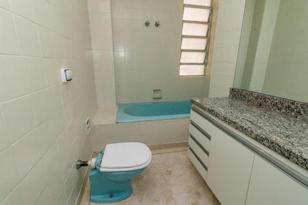 Apartamento à venda com 160m², 3 quartos e 1 vagaBanheiro 2