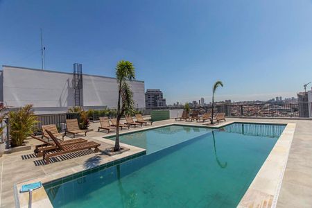 Apartamento à venda com 35m², 2 quartos e sem vagaÁrea comum - Piscina