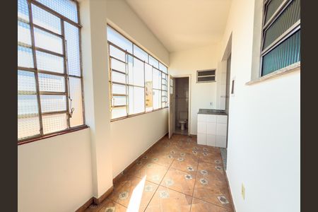 Apartamento para alugar com 70m², 2 quartos e 1 vagaÁrea de Serviço