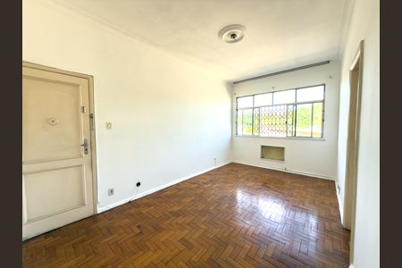 Apartamento para alugar com 70m², 2 quartos e 1 vagaSala