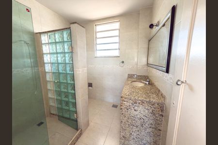 Apartamento para alugar com 70m², 2 quartos e 1 vagaBanheiro