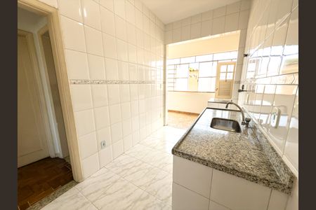 Apartamento para alugar com 70m², 2 quartos e 1 vagaCozinha