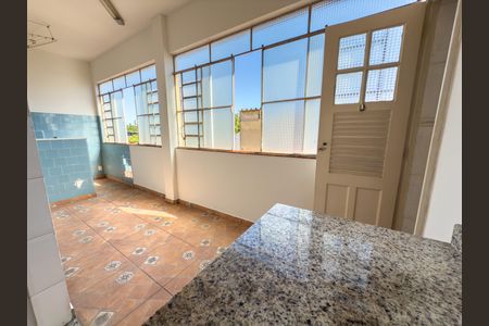 Apartamento para alugar com 70m², 2 quartos e 1 vagaÁrea de Serviço