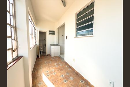Apartamento para alugar com 70m², 2 quartos e 1 vagaÁrea de Serviço