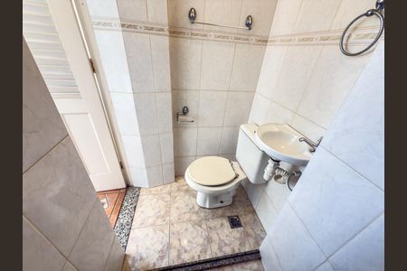Apartamento para alugar com 70m², 2 quartos e 1 vagaBanheiro de serviço