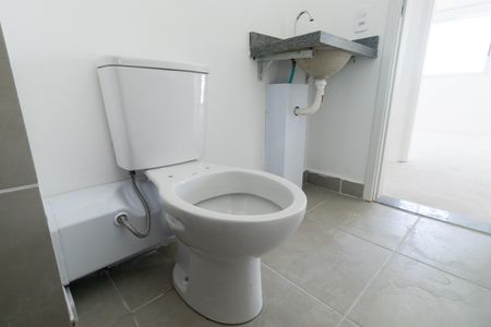 Apartamento à venda com 49m², 2 quartos e 1 vaga Apartamento à venda com 49m², 2 quartos e 1 vagaBanheiro Social