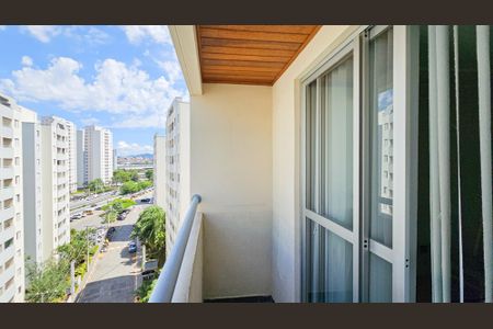 Sacada de apartamento à venda com 3 quartos, 65m² em Industrial Autonomistas, Osasco