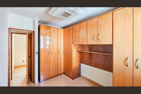 Apartamento à venda com 65m², 3 quartos e 1 vagaQuarto 2