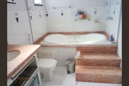 Apartamento à venda com 308m², 4 quartos e 4 vagas