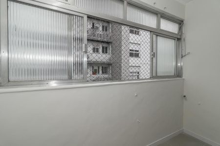 Apartamento à venda com 98m², 2 quartos e 1 vagaÁrea de Serviço