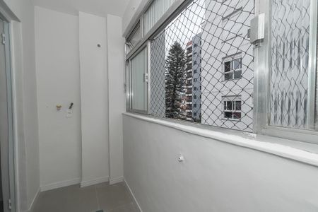 Apartamento à venda com 98m², 2 quartos e 1 vagaÁrea de Serviço