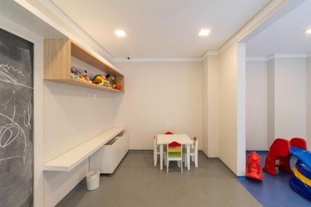 Apartamento para alugar com 32m², 2 quartos e sem vaga Apartamento para alugar com 32m², 2 quartos e sem vagaÁrea Comum - Brinquedoteca