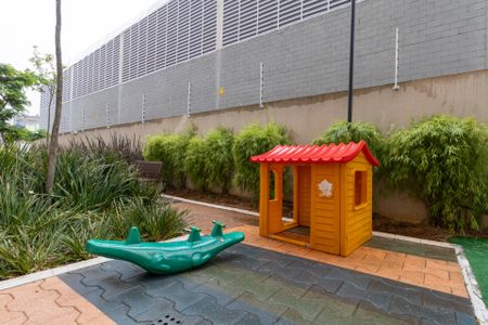 Apartamento para alugar com 32m², 2 quartos e sem vaga Apartamento para alugar com 32m², 2 quartos e sem vagaÁrea Comum - Playground