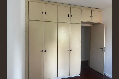 Apartamento à venda com 3 quartos, 145m² em Vila Uberabinha, São Paulo
