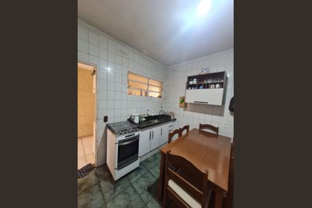 Casa à venda com 3 quartos, 130m² em Jardim Gonzaga, São Paulo