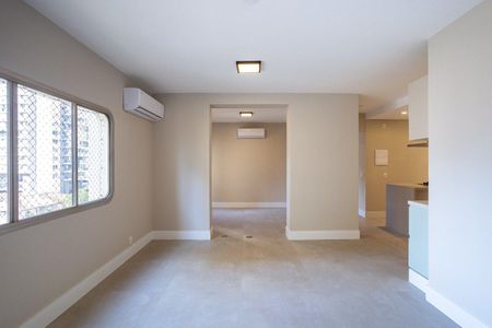 Apartamento à venda com 2 quartos, 94m² em Vila Olímpia, São Paulo