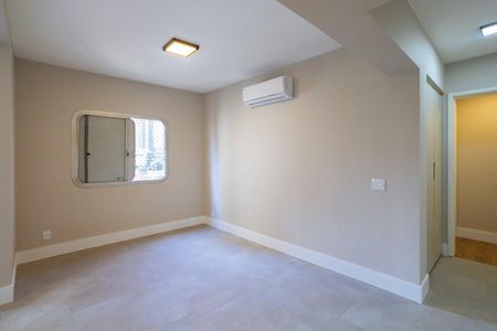 Apartamento à venda com 2 quartos, 94m² em Vila Olímpia, São Paulo