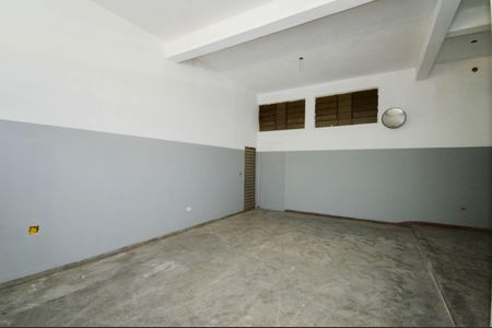 Casa para alugar com 116m², 1 quarto e 6 vagasGaragem