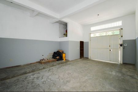 Casa para alugar com 116m², 1 quarto e 6 vagasGaragem