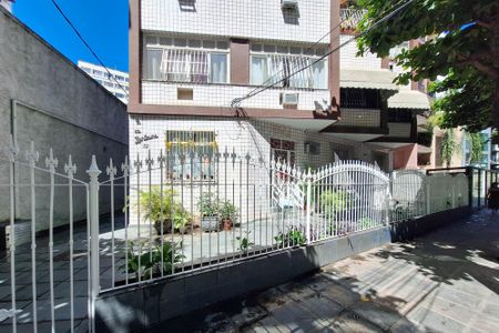 Apartamento à venda com 42m², 1 quarto e sem vaga Apartamento à venda com 42m², 1 quarto e sem vagaFachada