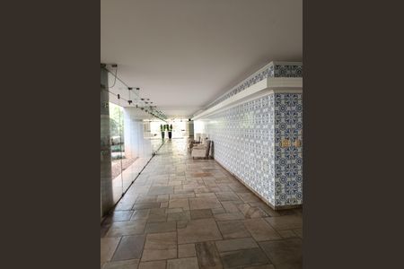 Apartamento para alugar com 106m², 2 quartos e 1 vaga Apartamento para alugar com 106m², 2 quartos e 1 vagaHall de entrada