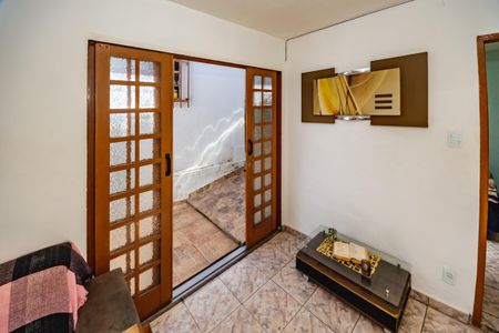 Casa para alugar com 2 quartos, 80m² em Alípio de Melo, Belo Horizonte