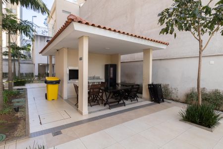 Apartamento para alugar com 38m², 2 quartos e sem vaga Apartamento para alugar com 38m², 2 quartos e sem vagaÁrea Comum - Churrasqueira