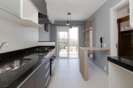 Sala Cozinha de apartamento para alugar com 1 quarto, 28m² em Vila das Belezas, São Paulo