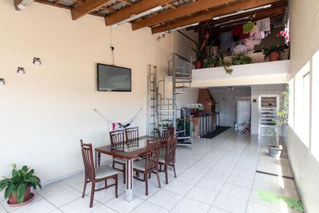 Casa à venda com 258m², 4 quartos e sem vagaTerraço