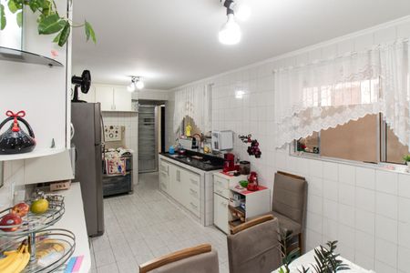 Casa à venda com 258m², 4 quartos e sem vagaCozinha