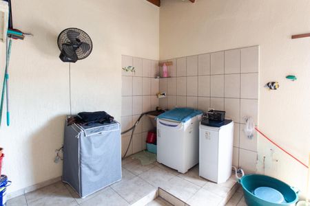 Casa à venda com 258m², 4 quartos e sem vagaÁrea de Serviço