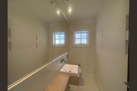 Casa de condomínio à venda com 362m², 3 quartos e 4 vagas Casa de condomínio à venda com 362m², 3 quartos e 4 vagasLavabo