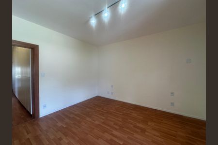Casa de condomínio à venda com 362m², 3 quartos e 4 vagas Casa de condomínio à venda com 362m², 3 quartos e 4 vagasSuíte 1