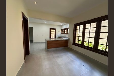 Casa de condomínio à venda com 362m², 3 quartos e 4 vagas Casa de condomínio à venda com 362m², 3 quartos e 4 vagasCopa