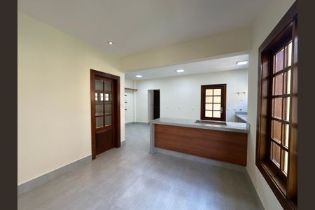 Casa de condomínio à venda com 362m², 3 quartos e 4 vagas Casa de condomínio à venda com 362m², 3 quartos e 4 vagasCozinha