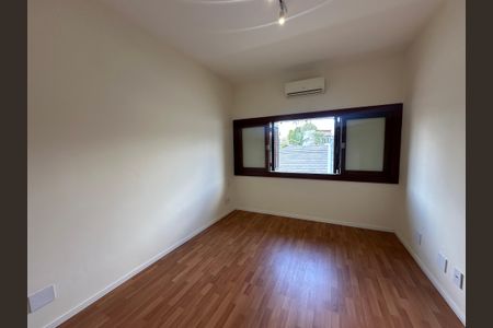 Casa de condomínio à venda com 362m², 3 quartos e 4 vagas Casa de condomínio à venda com 362m², 3 quartos e 4 vagasSuíte 2