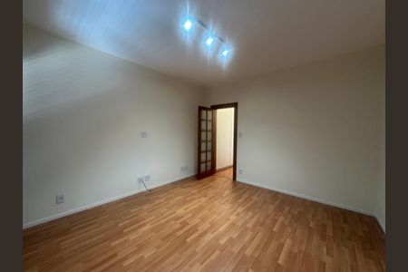 Casa de condomínio à venda com 362m², 3 quartos e 4 vagas Casa de condomínio à venda com 362m², 3 quartos e 4 vagasSuíte 1