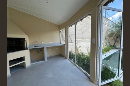 Casa de condomínio à venda com 362m², 3 quartos e 4 vagas Casa de condomínio à venda com 362m², 3 quartos e 4 vagasChurrasqueira