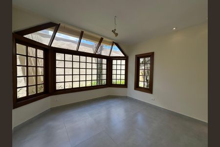 Casa de condomínio à venda com 362m², 3 quartos e 4 vagas Casa de condomínio à venda com 362m², 3 quartos e 4 vagasCopa